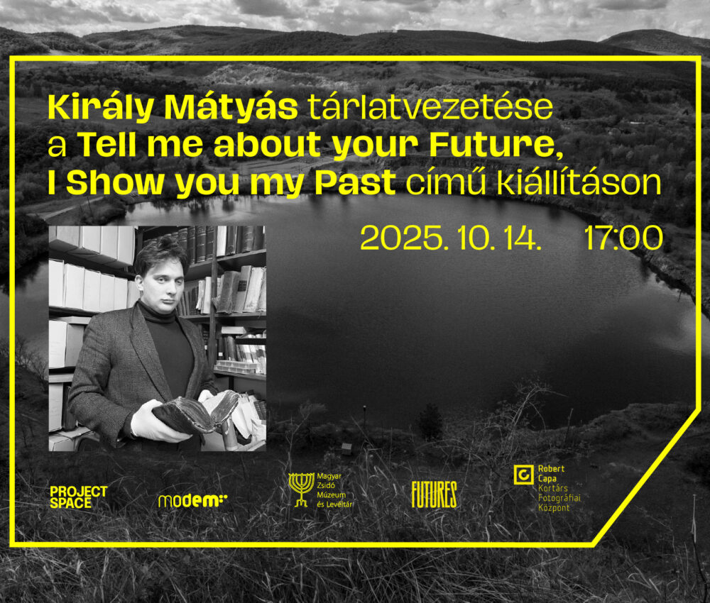 Király Mátyás tárlatvezetése a Tell me about your Future, I Show you my Past című kiállításon