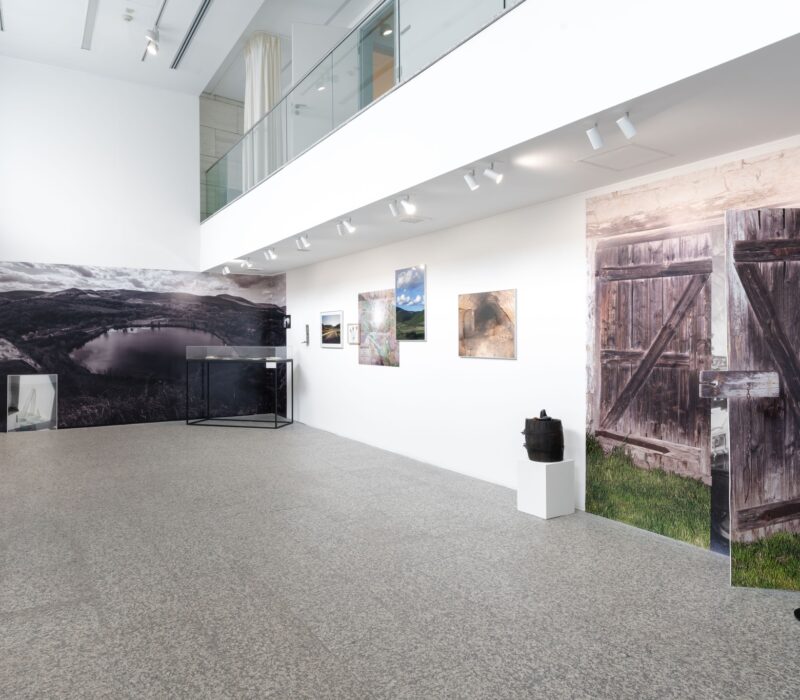 Firkalak: Az emlékajtó