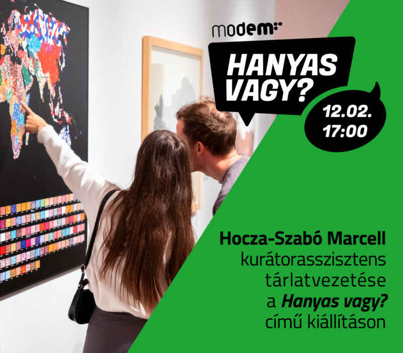 Hocza-Szabó Marcell kurátorasszisztens tárlatvezetése a Hanyas vagy? című kiállításon