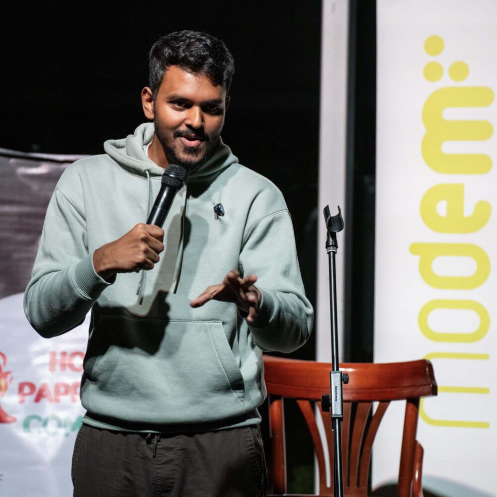 Hot Paprika Comedy – Stand-up comedy showcase at MODEM