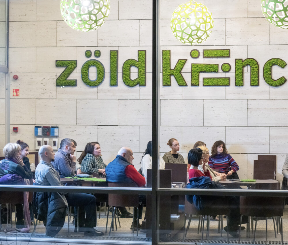 Finisszázs és kötetbemutató: Testek és emlékek