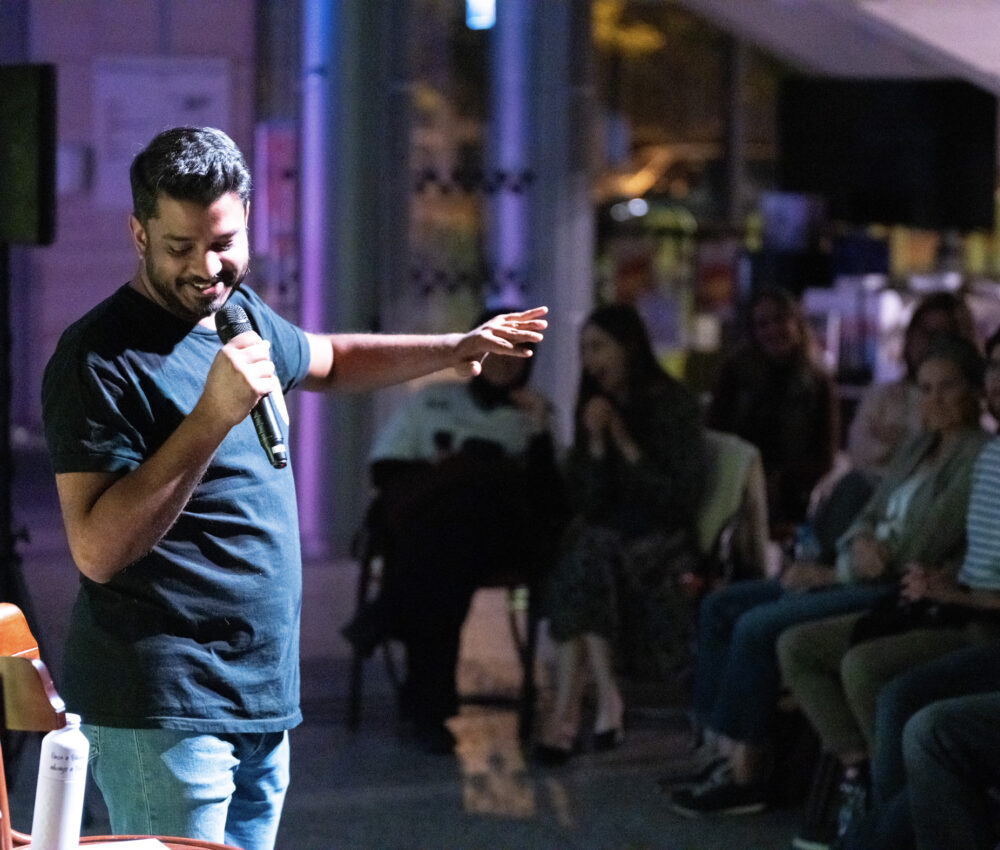 English language Stand-Up Comedy Showcase with Hot Paprika Comedy at MODEM