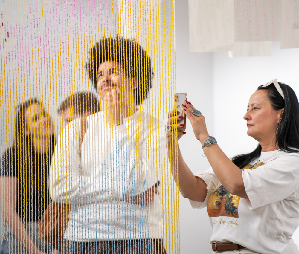III. Debrecen Art Week: Hocza-Szabó Marcell kurátori tárlatvezetése a /formatíva című kiállításon