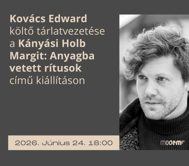 Kovács Edward költő tárlatvezetése Kányási Holb Margit Anyagba vetett rítusok című kiállításán